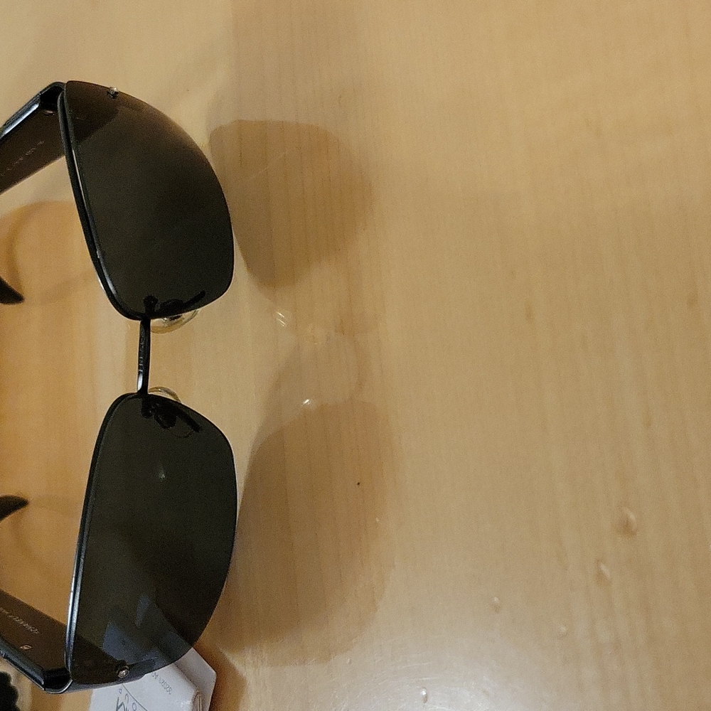 CHANEL Sunglasses-  Vintage Crystals CC logo - Picture 2 of 9